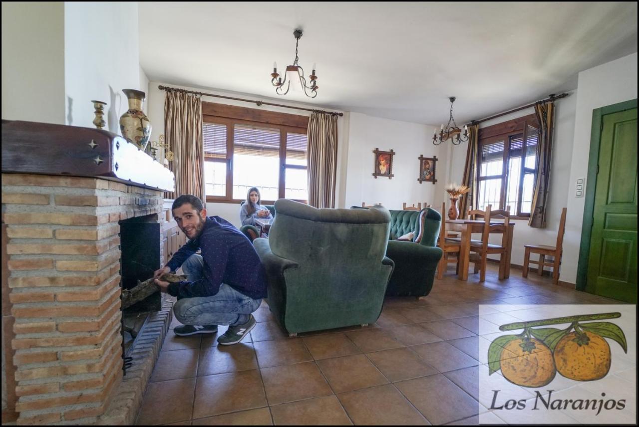 Hostal Y Apartamento Rural Los Naranjos Melegis ภายนอก รูปภาพ