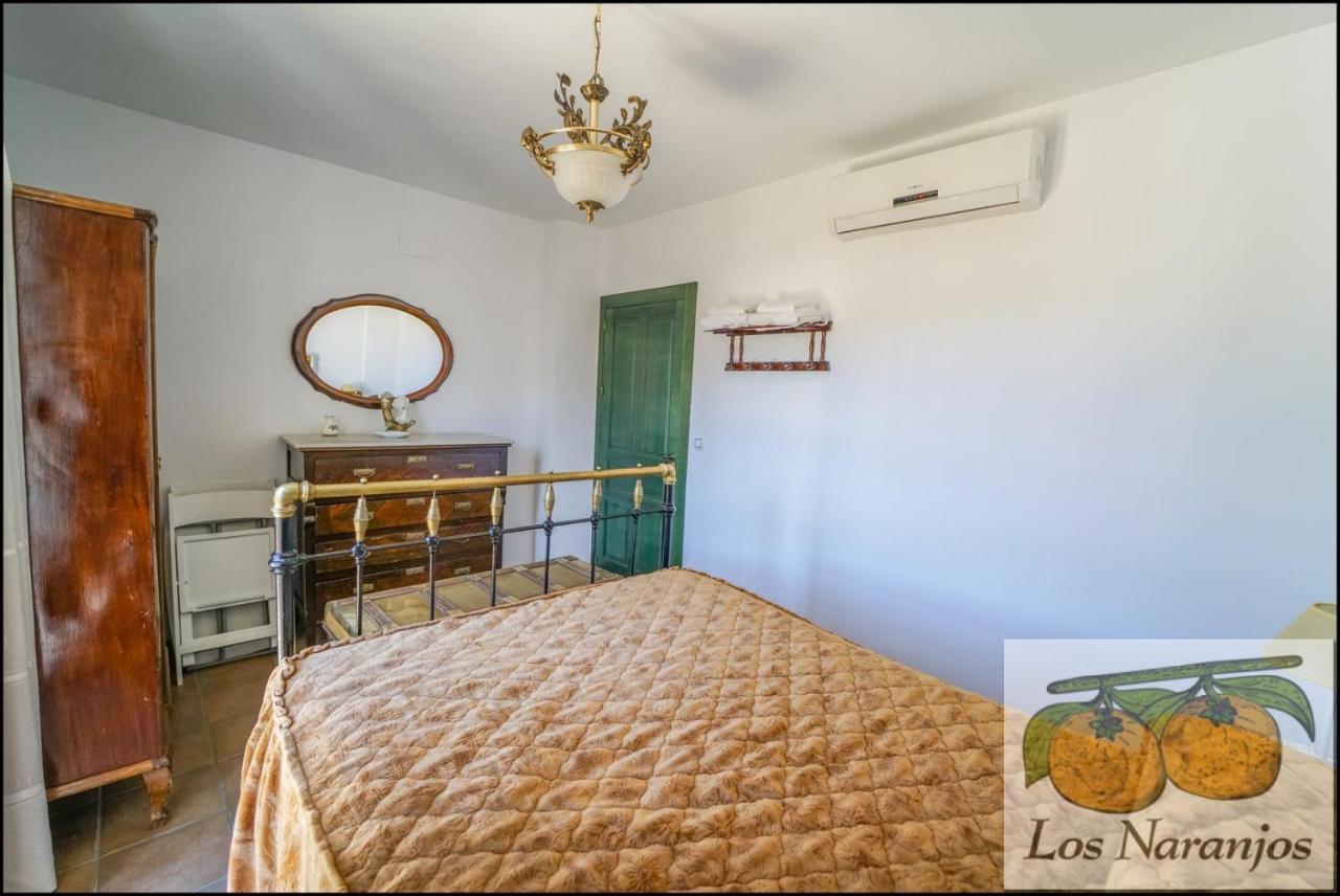 Hostal Y Apartamento Rural Los Naranjos Melegis ภายนอก รูปภาพ