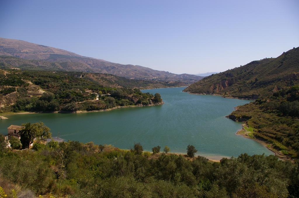 Hostal Y Apartamento Rural Los Naranjos Melegis ภายนอก รูปภาพ